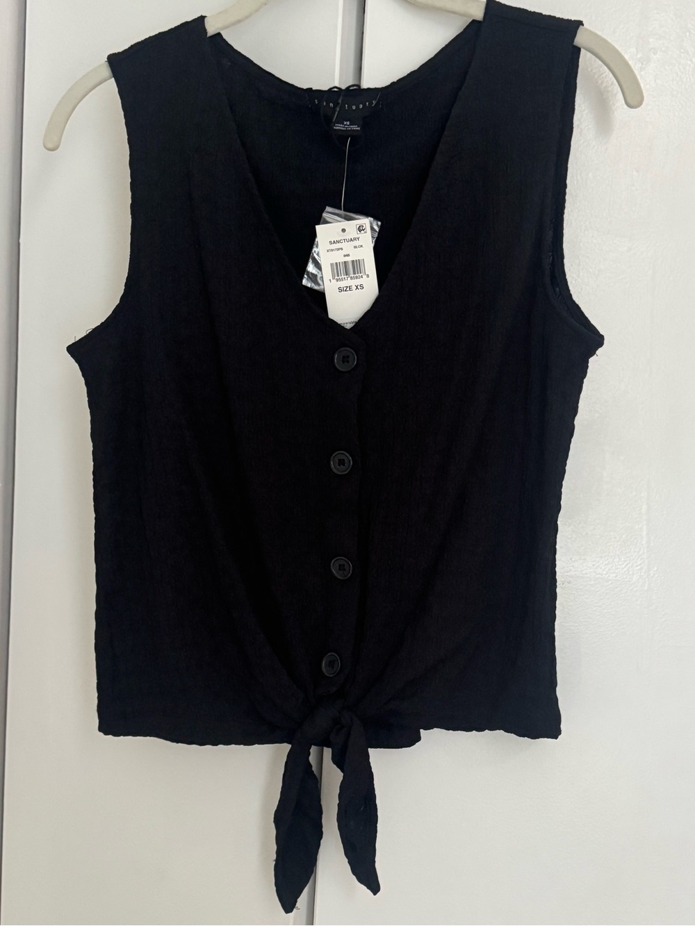 Sanctuary NWT black  Tie-Front Button Sleeveless Camisole tank top sz XS